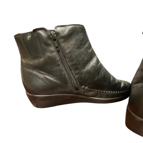 SAS Women’s Black Leather Ankle Boots Size 10 W3 Comfort Zip Booties Made in USA - Picture 6 of 8